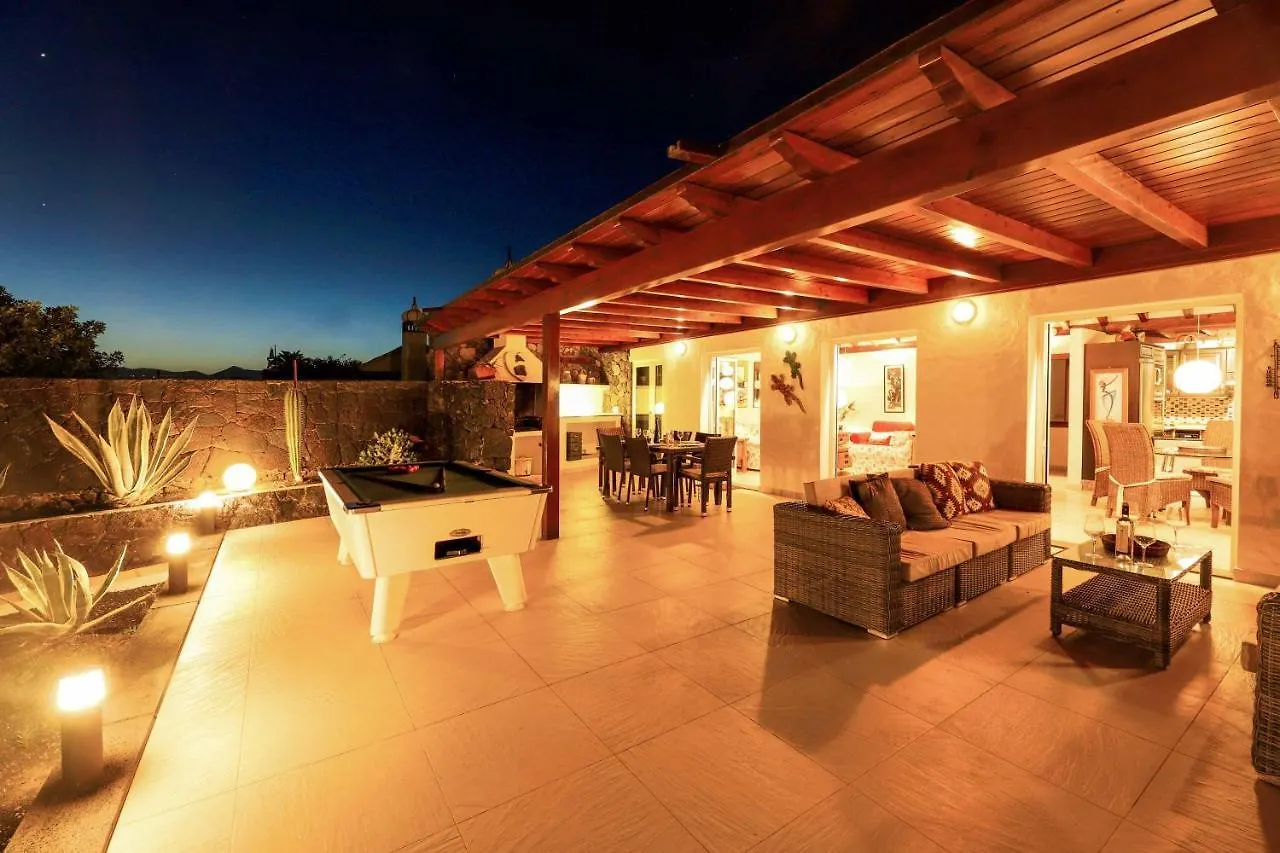 Villa Dos Piedras Puerto del Carmen  Spain